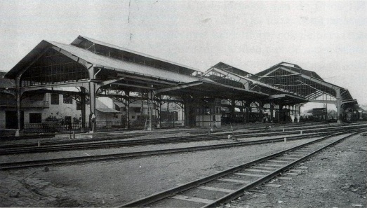 Bangunan baru stasiun setelah renovasi pembongkaran stasiun lama oleh SJS